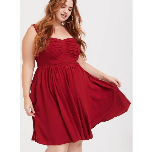 torrid Dresses & Skirts - Torrid NEW Red Challis Smocked Dress w/ pockets sz 0 - size 12 Large fit & flare